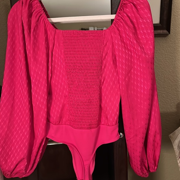 Ladies!! Get ready for spring with his hottie Patati bodysuit! - Picture 4 of 5